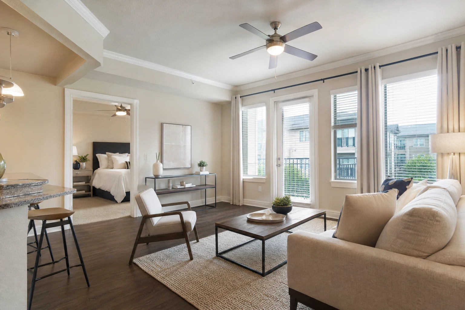Apartment for Rent in Montrose, Houston: Spacious Montrose One-Bedroom with Natural Light — Brixaz